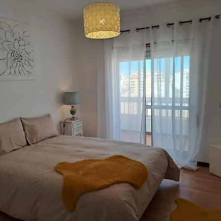 Stunning Views - One Bedroom In Portimão